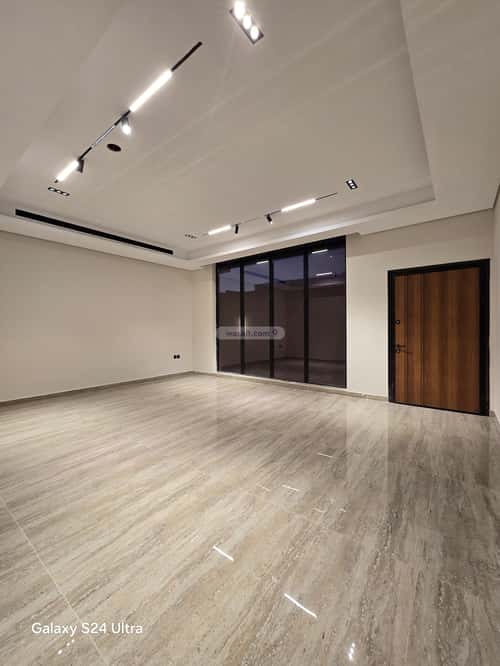 فيلا 8 غرف في اللؤلؤ 5