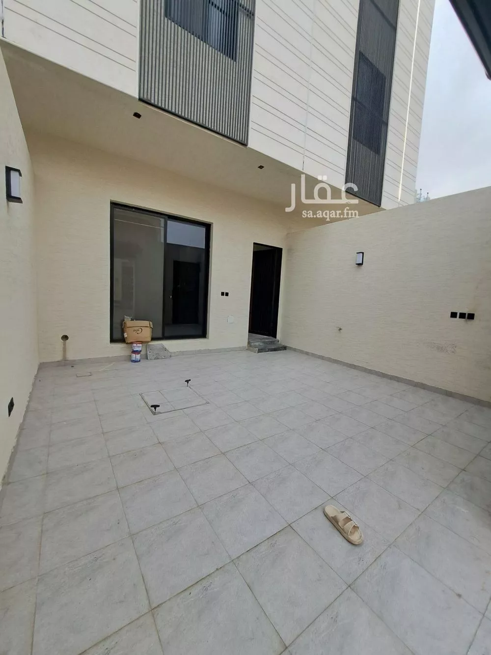 فيلا 5 غرف في طويق 18