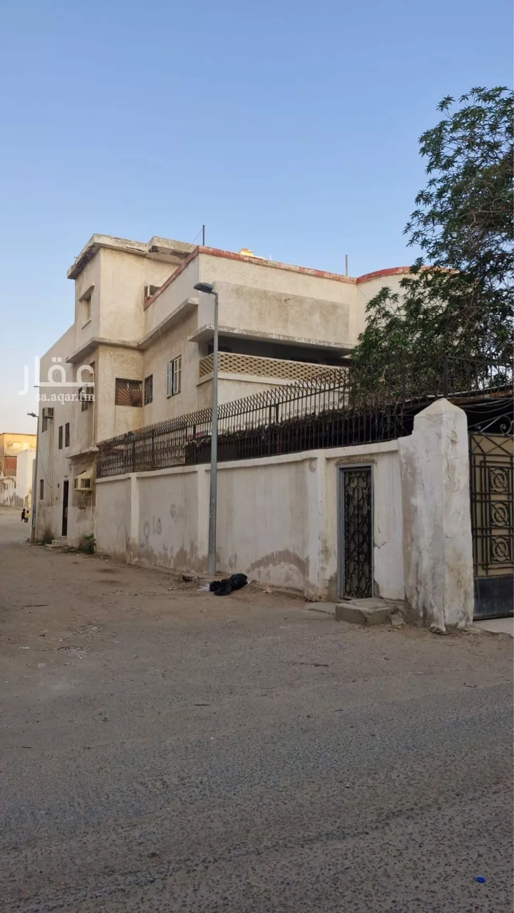 فيلا 10 غرف في الرويس 4