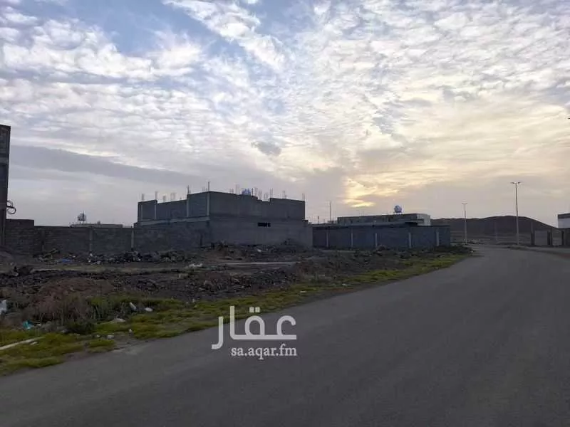 أرض 291 م² في المطار 2