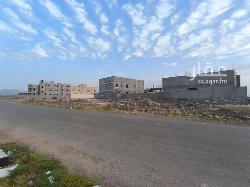 أرض 291 م² في المطار 5