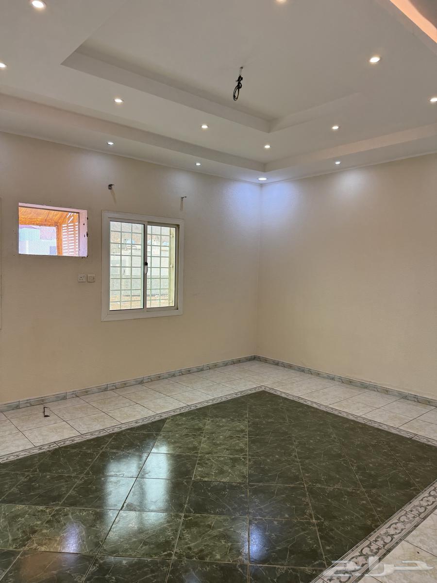 شقة 4 غرف في الدفاع 15