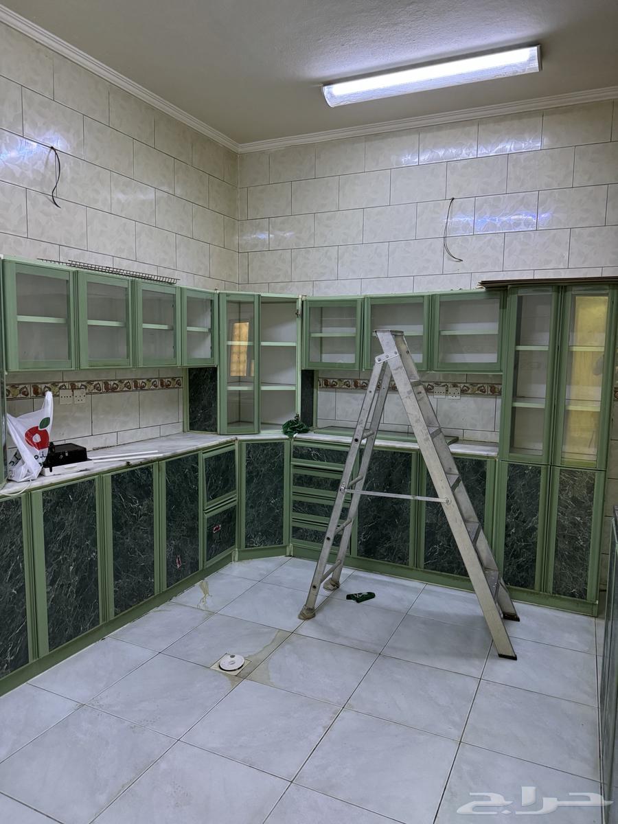 شقة 4 غرف في الدفاع 5