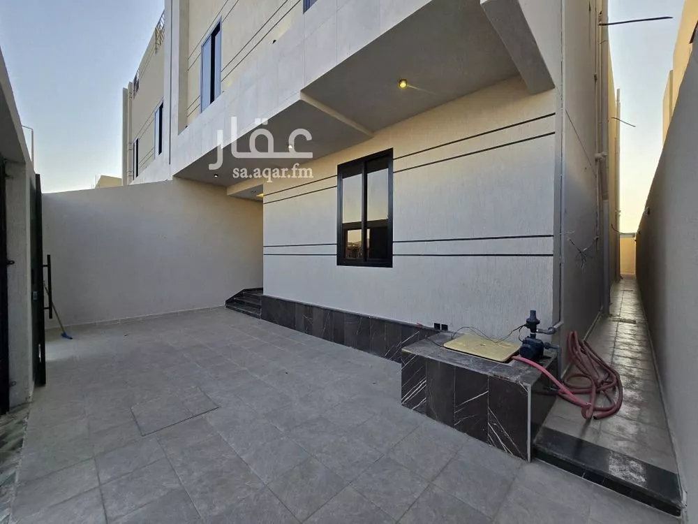 شقة 9 غرف في الكعكية 22