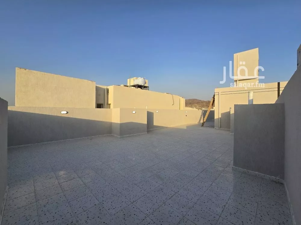 شقة 9 غرف في الكعكية 9