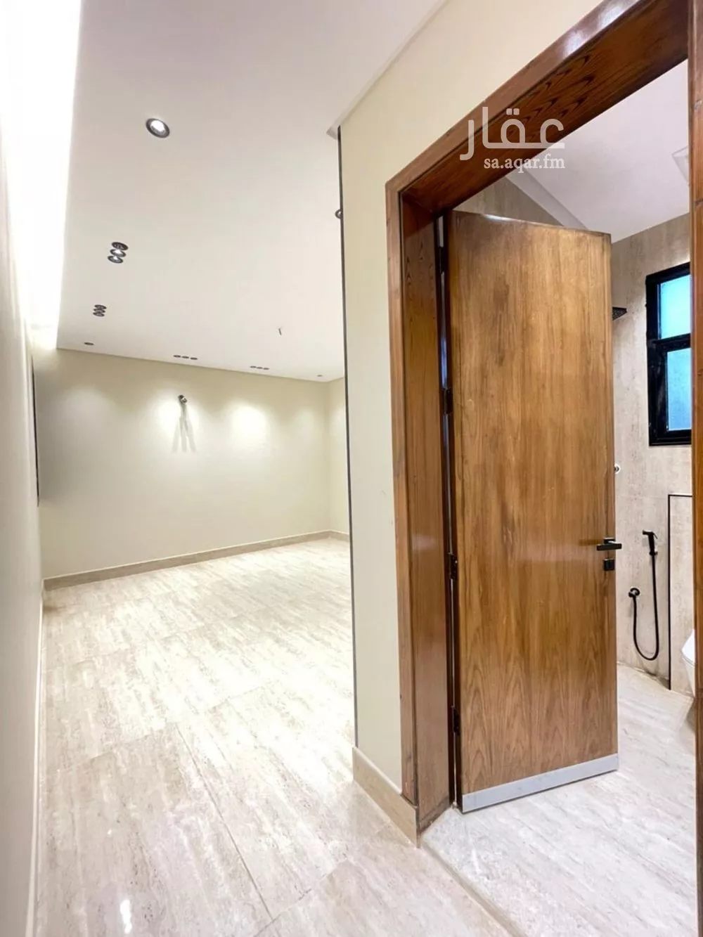 فيلا 10 غرف في الملك فهد 13