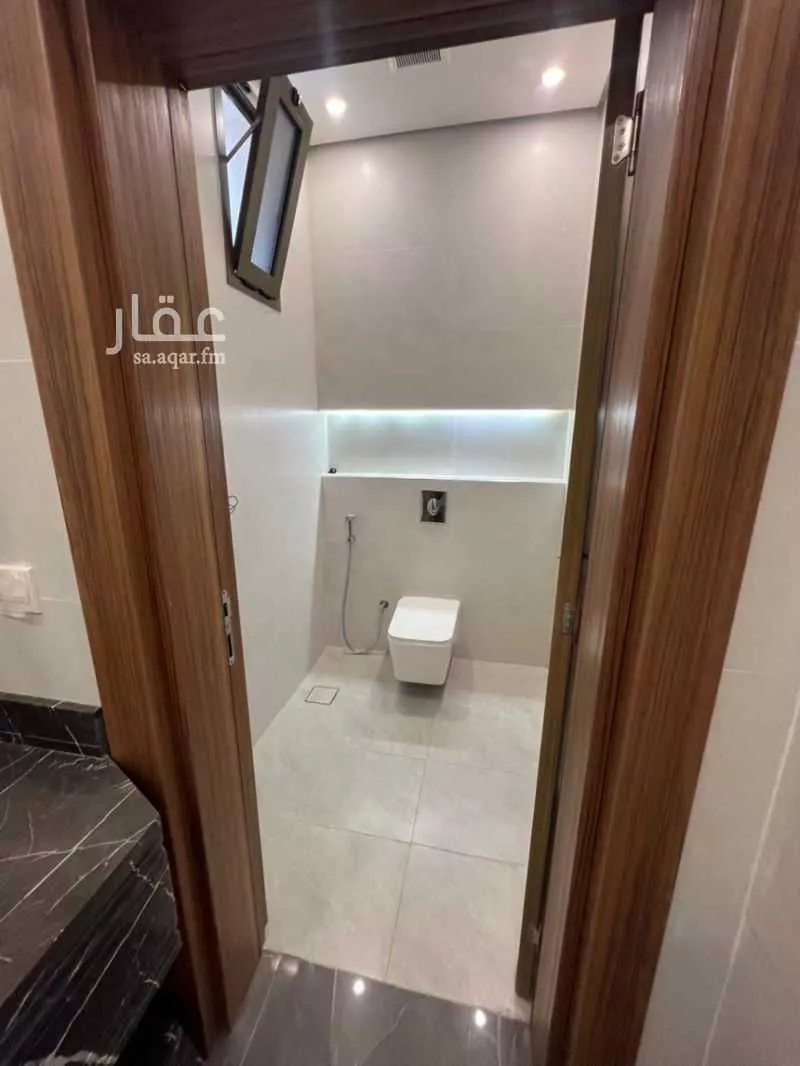 شقة 9 غرف في الشراع 12