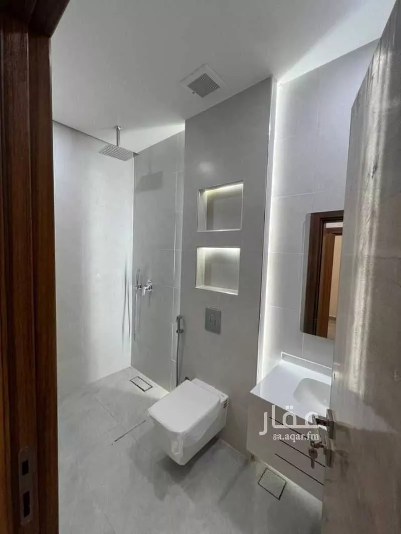 شقة 9 غرف في الشراع 14