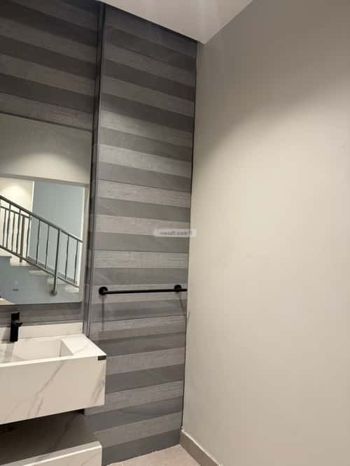 فيلا 7 غرف في الشراع 19