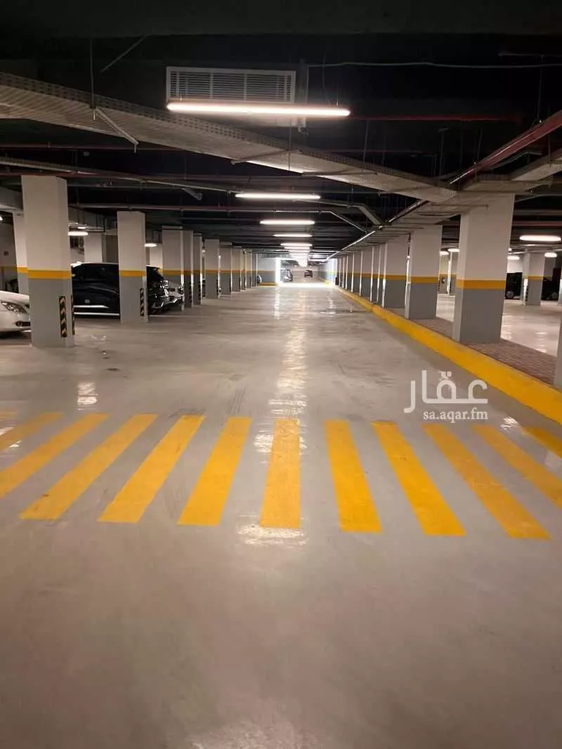 شقة 4 غرف في العارض 8