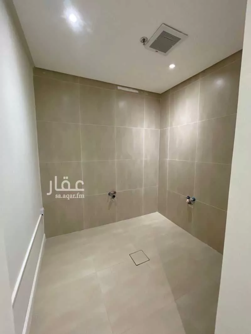 شقة 2 غرف في الملقا 11