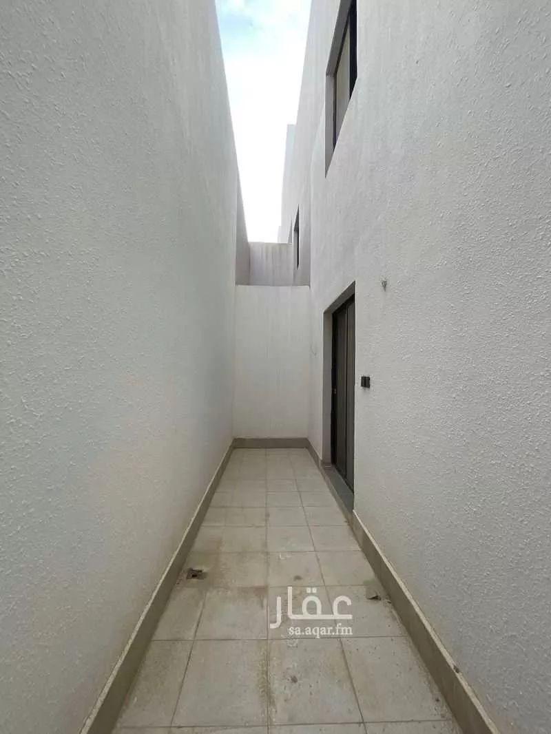 شقة 2 غرف في الملقا 14