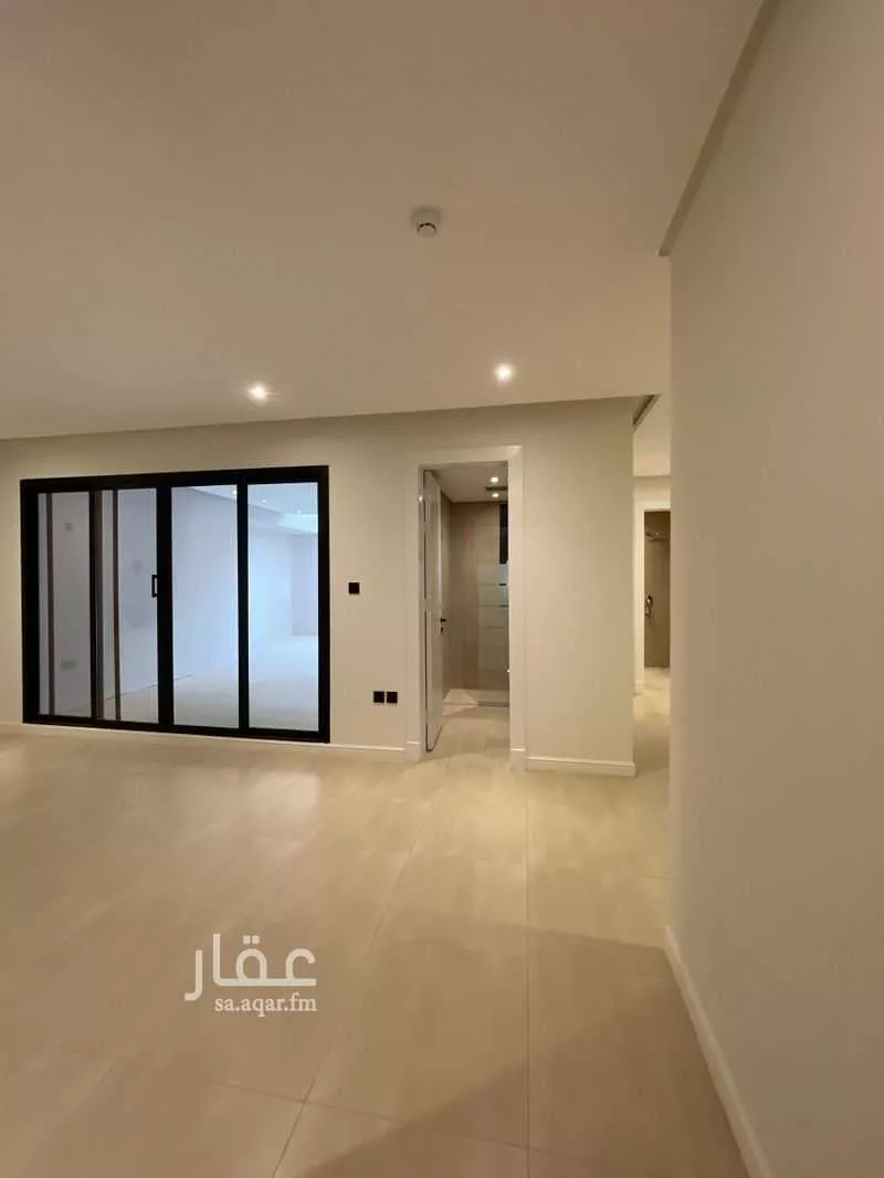 شقة 2 غرف في الملقا 5