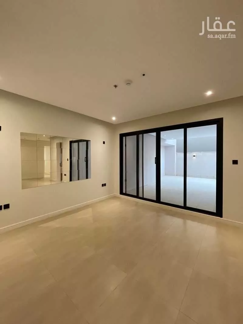 شقة 2 غرف في الملقا 6