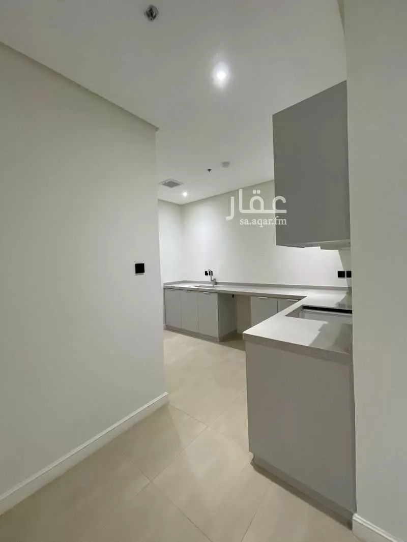 شقة 2 غرف في الملقا 9