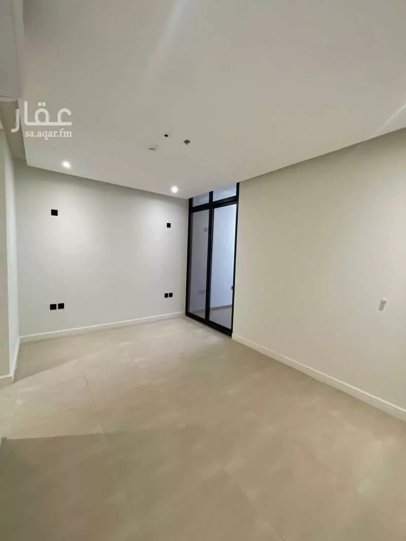 شقة 3 غرف في الملقا 10