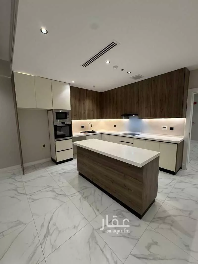 شقة 4 غرف في الملقا 16