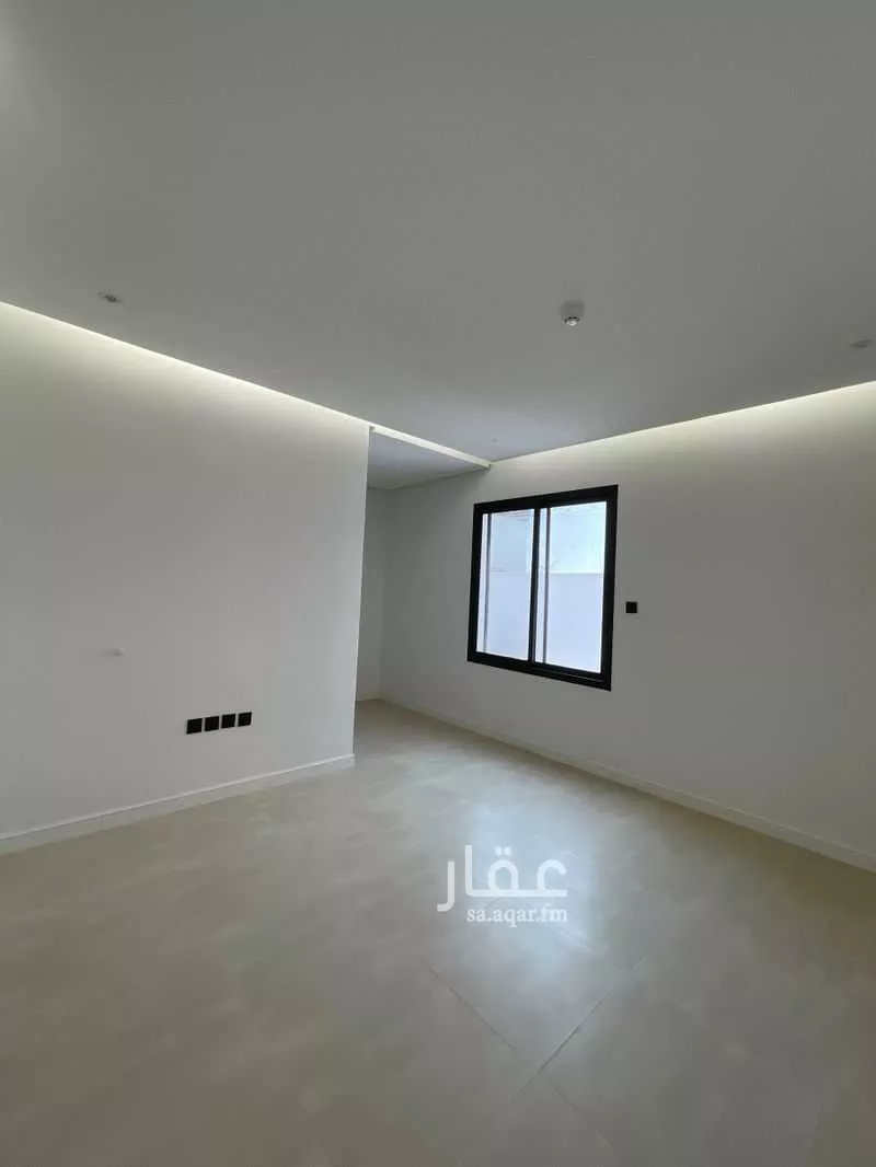 فيلا 4 غرف في الملقا 16