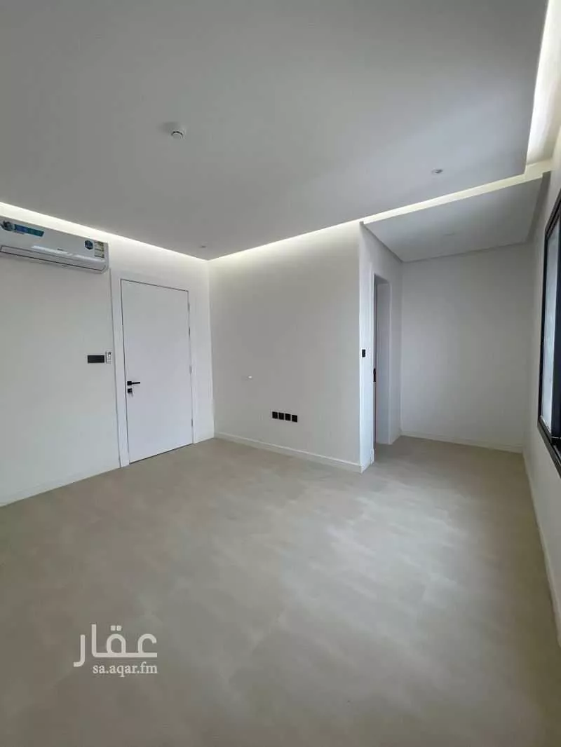 فيلا 4 غرف في الملقا 17