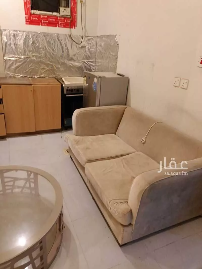 1050 sqm building in Dhahrat Laban 4