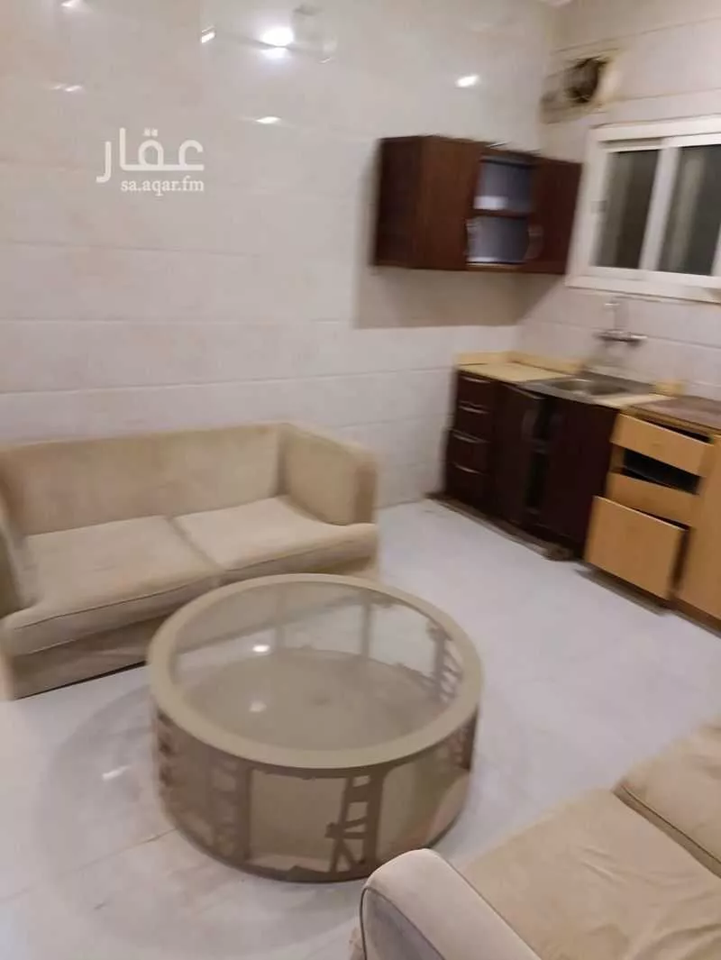 1050 sqm building in Dhahrat Laban 8