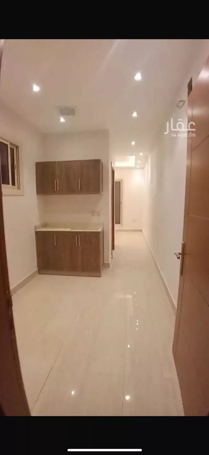 عمارة 818 م² في عرقة 2