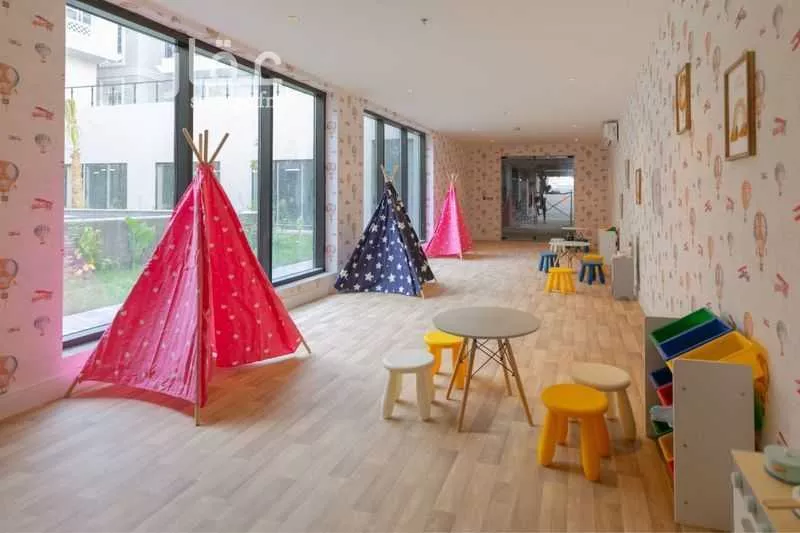 شقة 3 غرف في الملقا 12