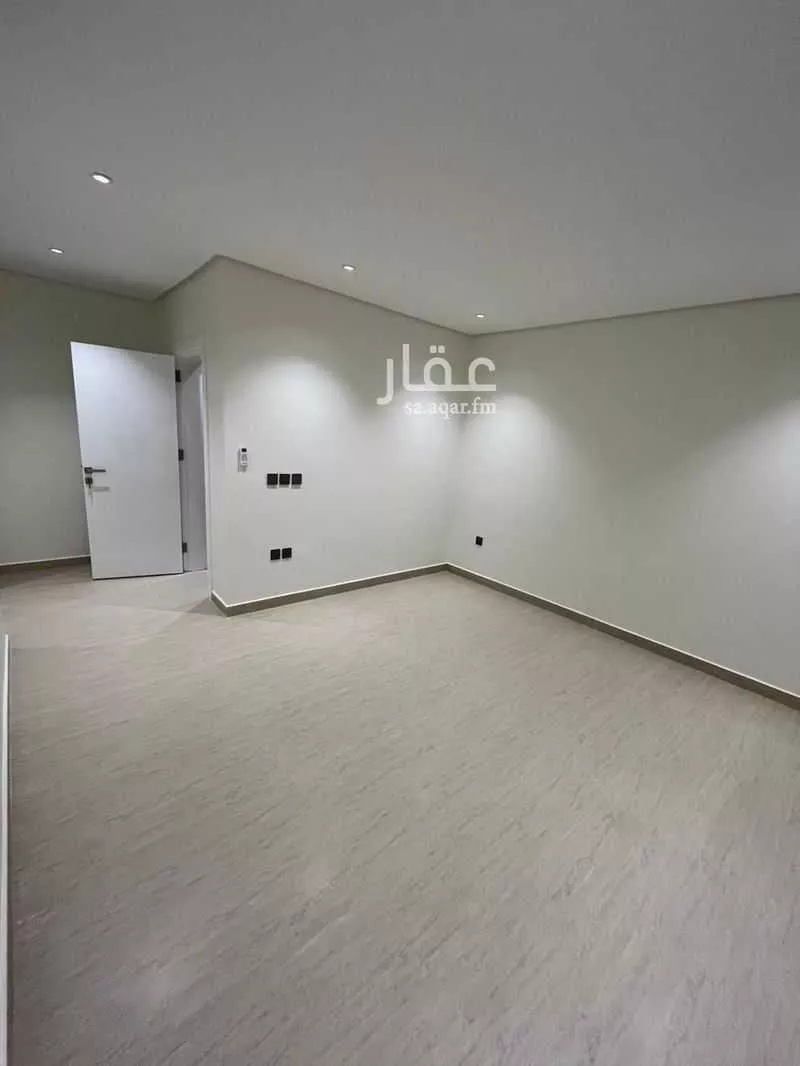 شقة 4 غرف في العقيق 7