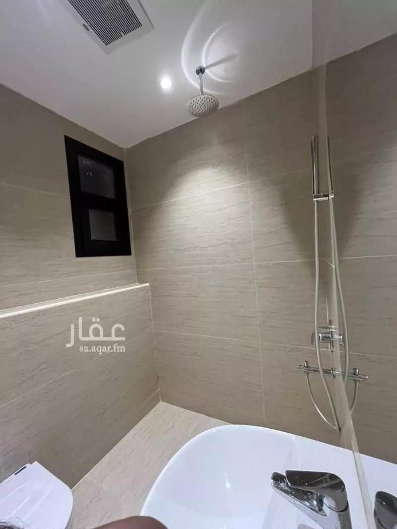 شقة 4 غرف في العقيق 8