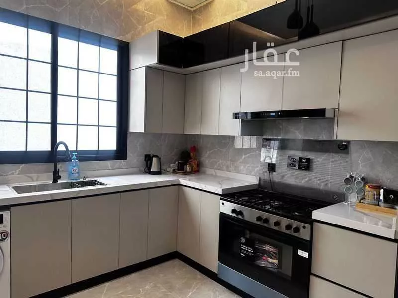 5 bedroom apartment in Dhahrat Laban 2