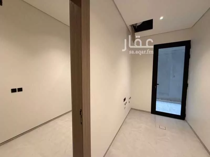 فيلا 5 غرف في النرجس 14