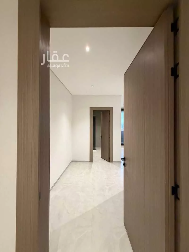 فيلا 5 غرف في النرجس 18