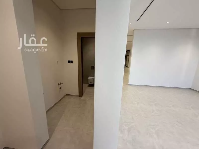 فيلا 5 غرف في النرجس 4