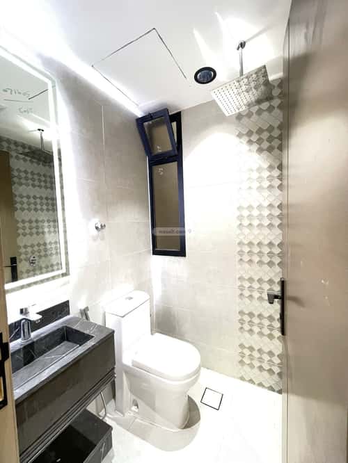 شقة 5 غرف في الملك فهد 4