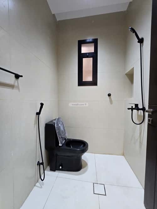 فيلا 9 غرف في العكيشية 6