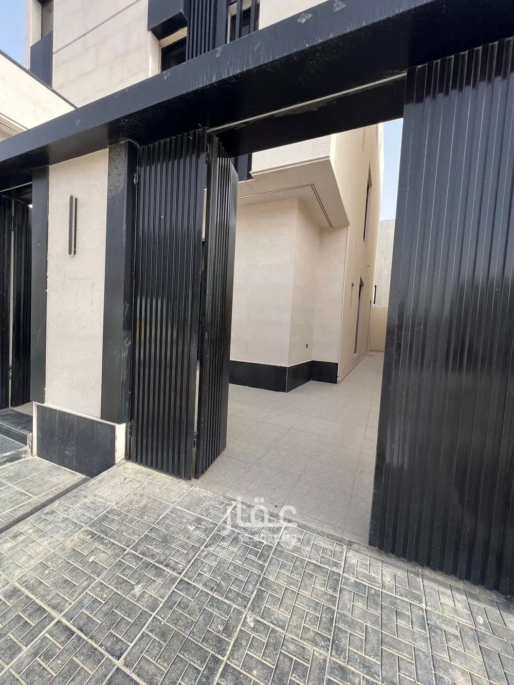 8 bedroom villa in Ash Sharq 12