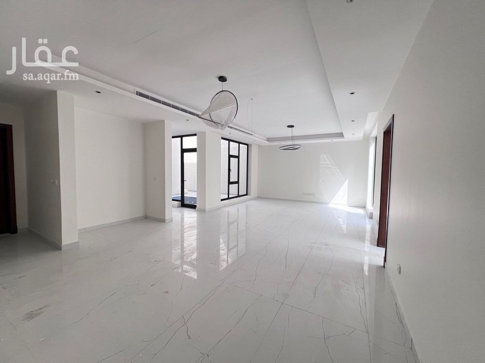 7 bedroom villa in Ishbiliyah, Eastern Province 3