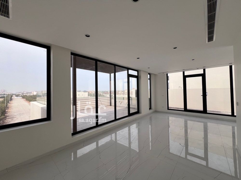 7 bedroom villa in Ishbiliyah, Eastern Province 12