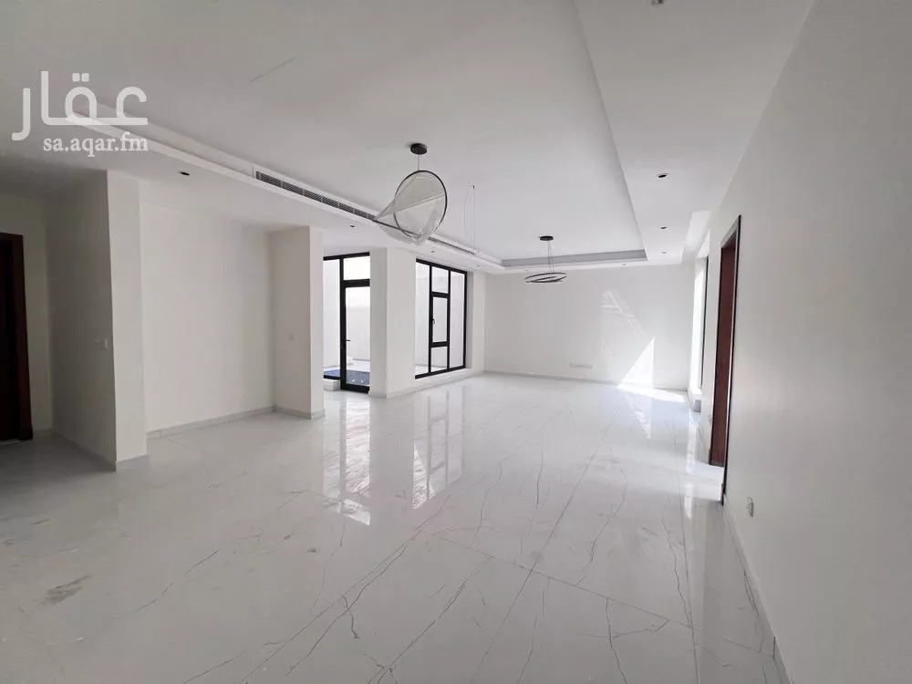 فيلا 7 غرف في اشبيليا 2