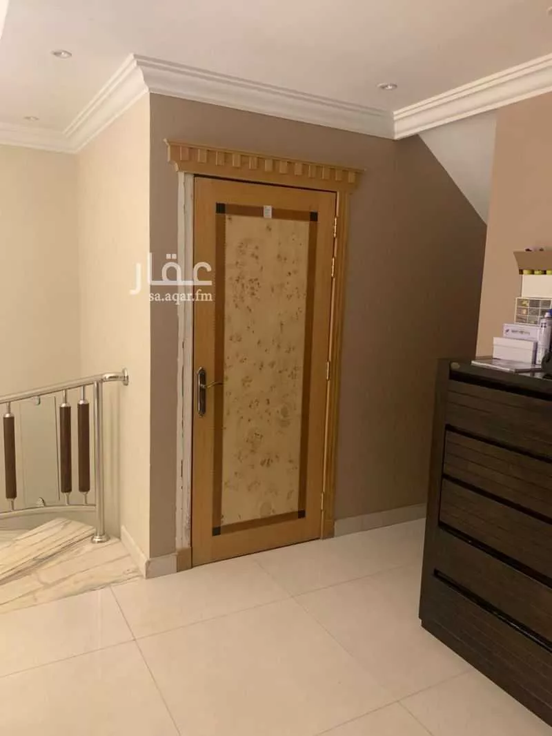 فيلا 7 غرف في المونسية 6