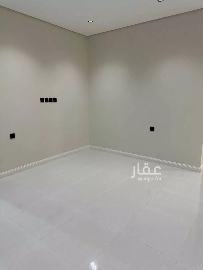 شقة 4 غرف في الملك فهد 5