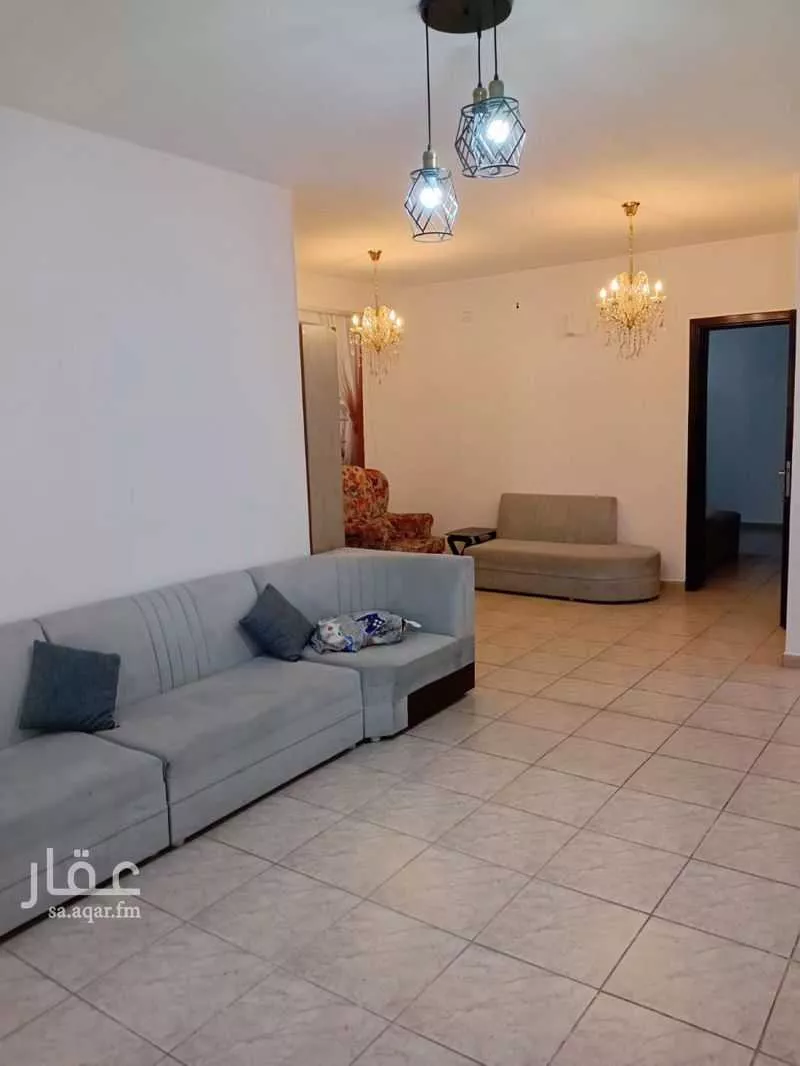 شقة 4 غرف في سلطانة 5