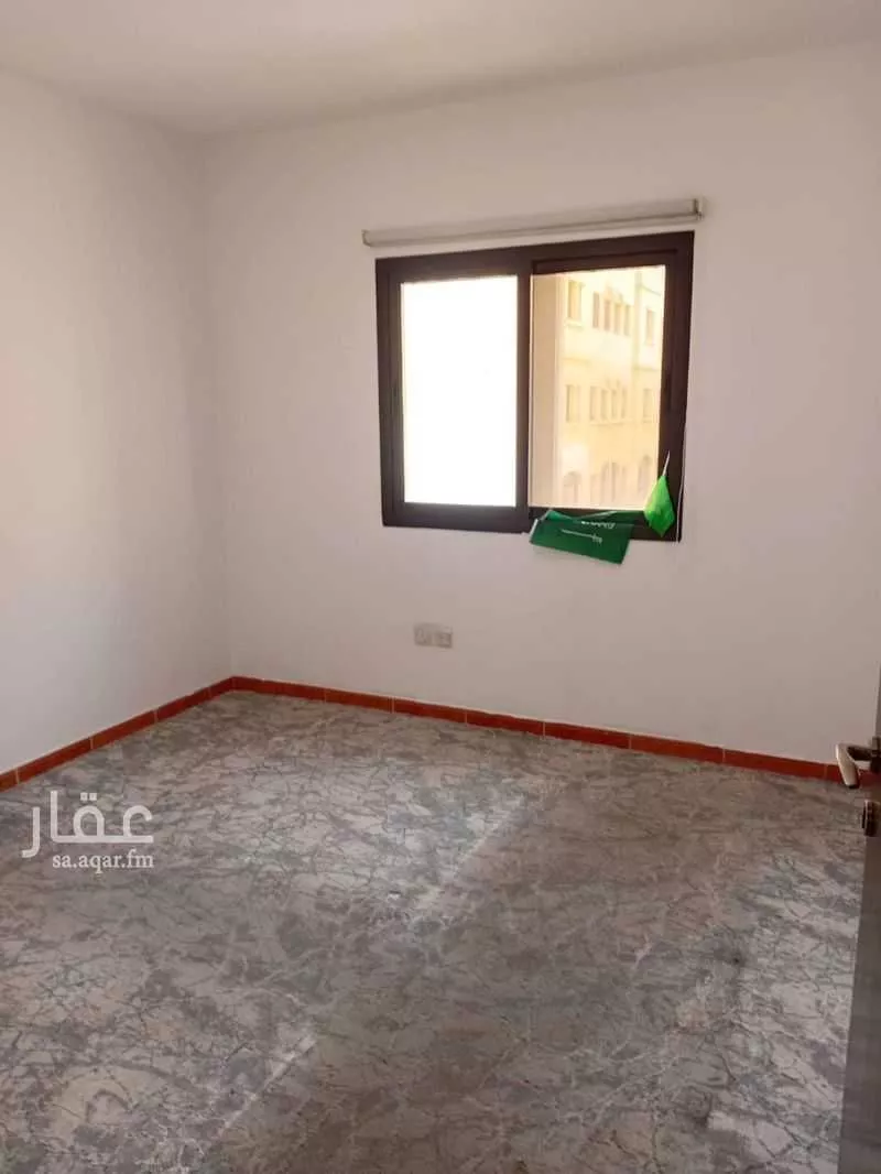 شقة 4 غرف في سلطانة 8