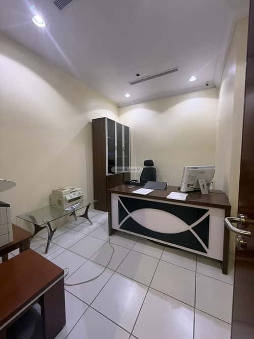 مكتب 690 م² في الفيصلية 2