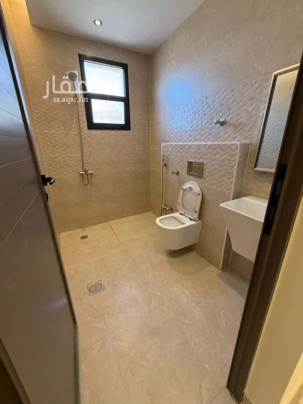 دور 5 غرف في بدر 11