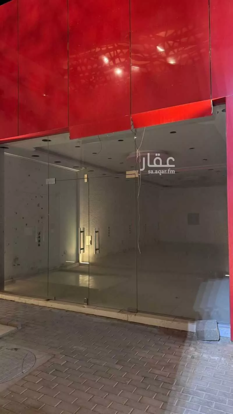 محل 2194 م² في الرمال 3