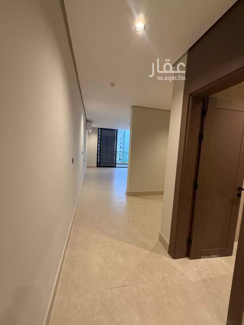 شقة 3 غرف في الخور 8