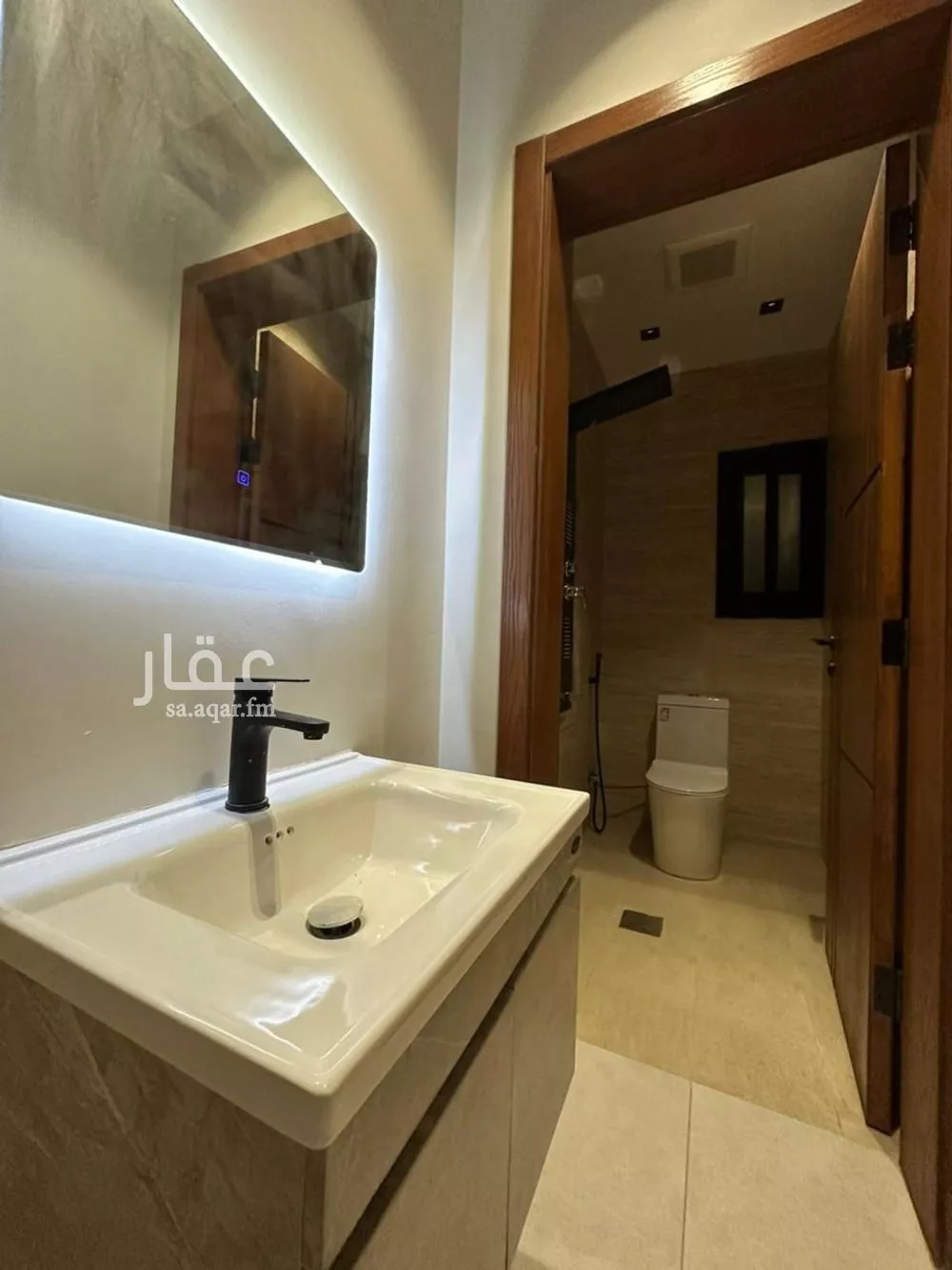 شقة 3 غرف في العزيزية 5