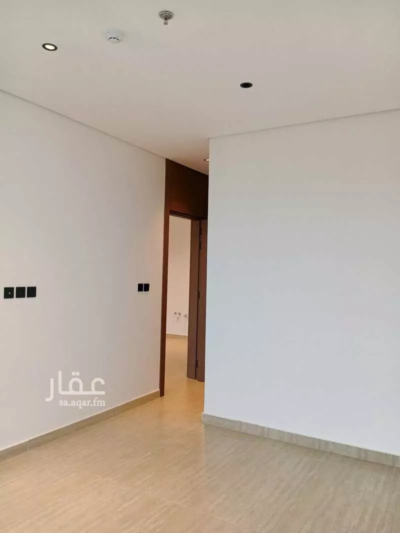 شقة 3 غرف في الخور 18