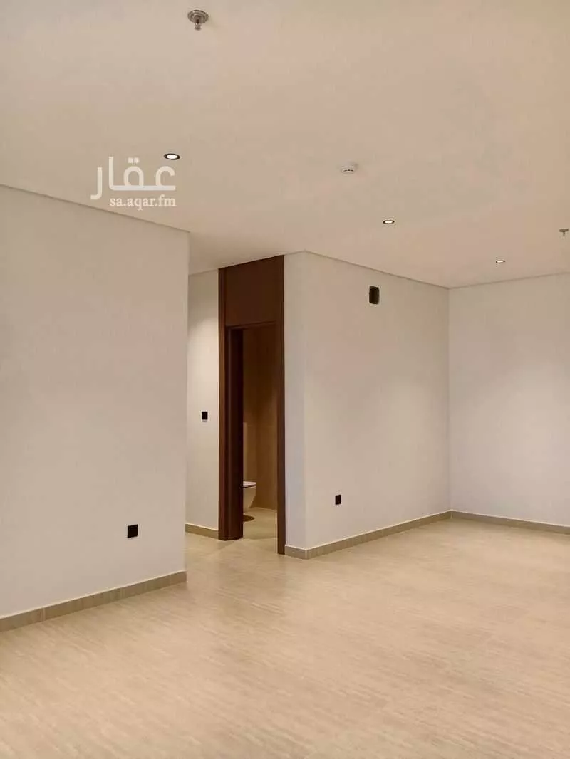 شقة 3 غرف في الخور 10